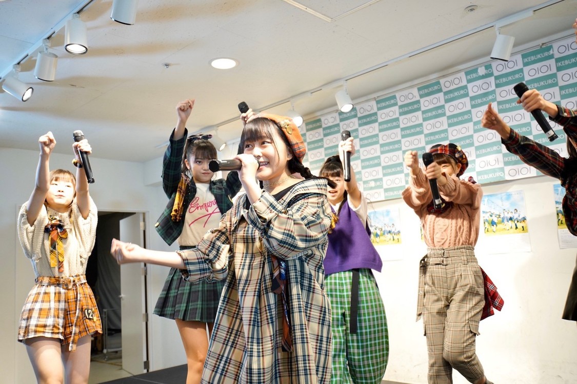 アップアップガールズ（2）＜『アオハル1st』リリース記念イベント＞｜東京・池袋マルイ 7Fイベントスペース（2019年11月10日）