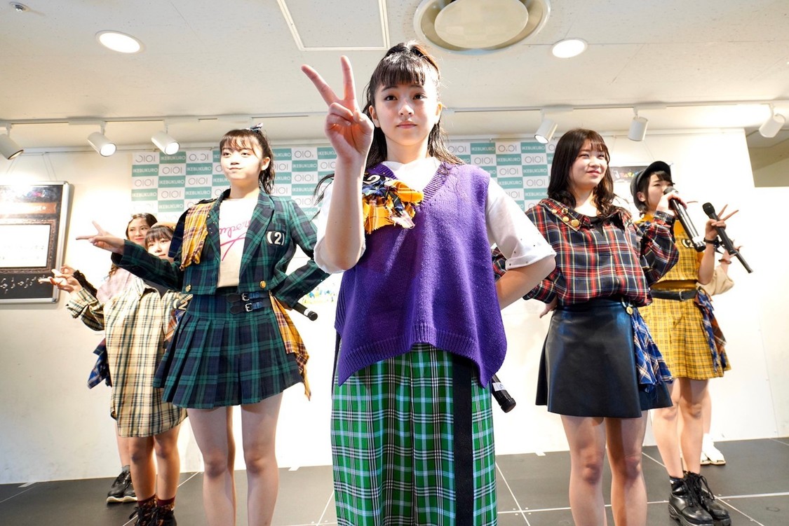 アップアップガールズ（2）＜『アオハル1st』リリース記念イベント＞｜東京・池袋マルイ 7Fイベントスペース（2019年11月10日）