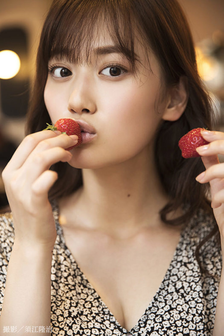 乃木坂46 山下美月1st写真集より