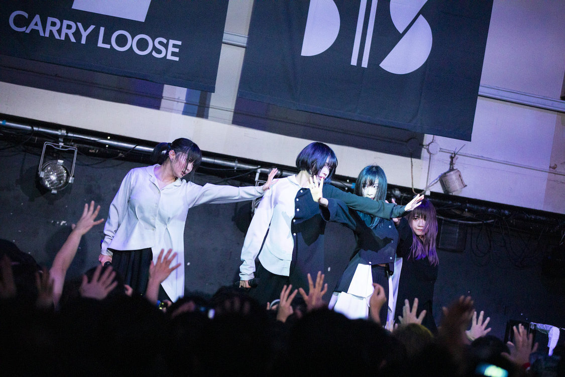 CARRY LOOSE＜CARRY BiS＞｜東京・渋谷WOMB（2019年11月24日）