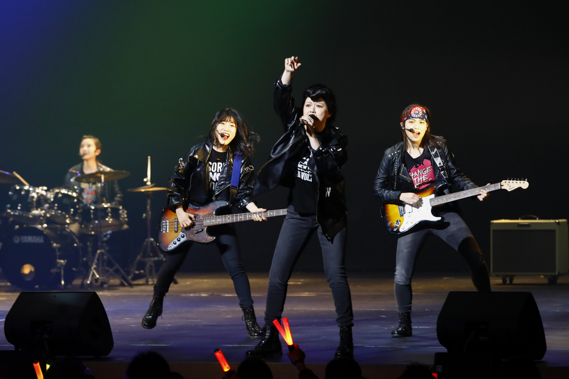 ＜HKT48 8周年前夜祭コンサート＞©AKS