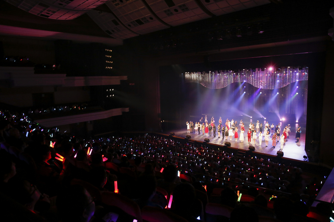 ＜HKT48 8周年前夜祭コンサート＞©AKS
