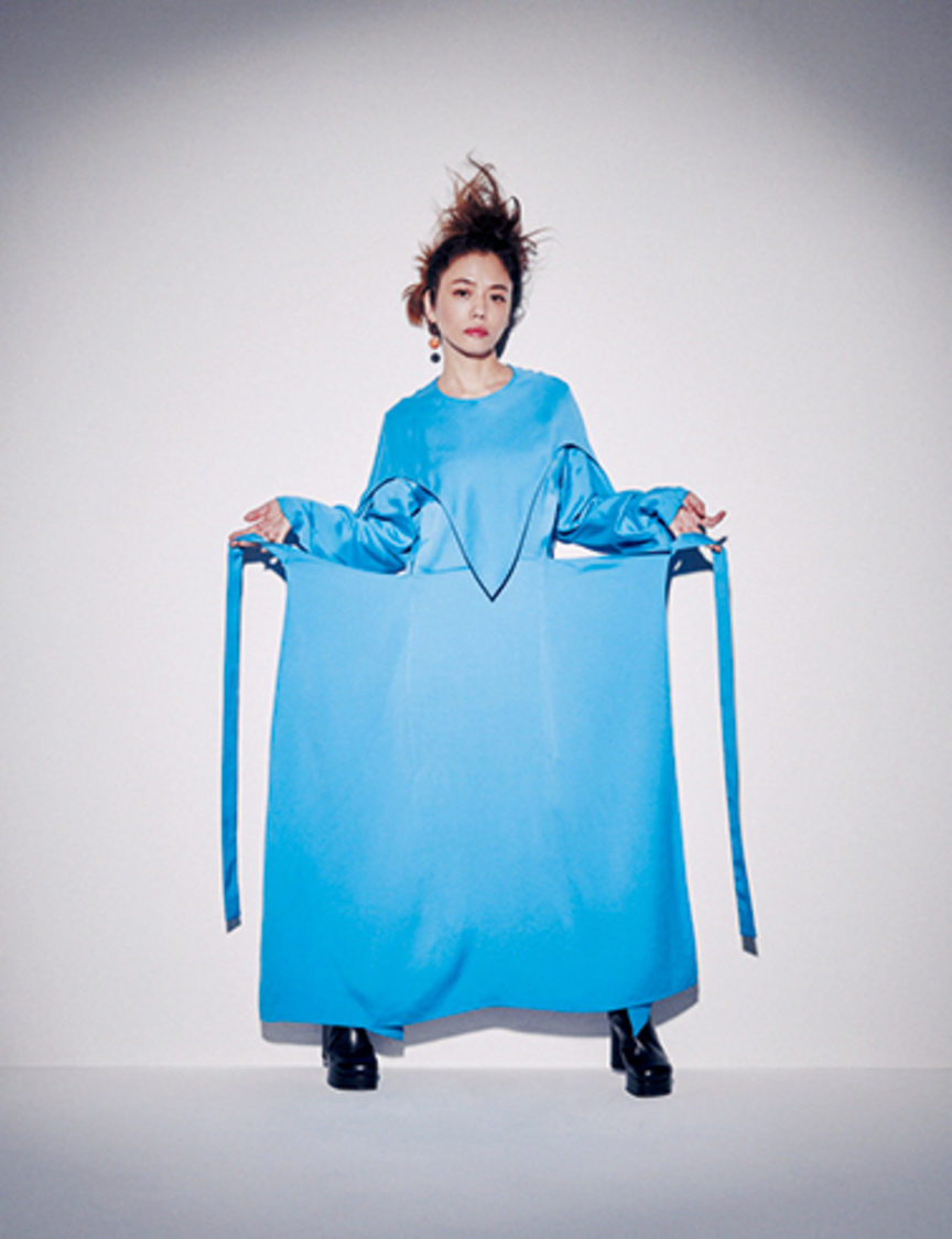 Chara／『装苑』 2020年1月号／撮影：矢吹健巳（W)