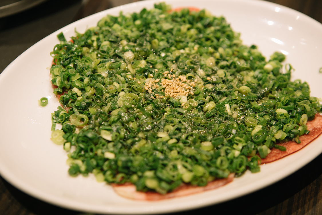 タン塩ネギまみれ｜『博多焼肉 玄風館 龍 恵比寿店』