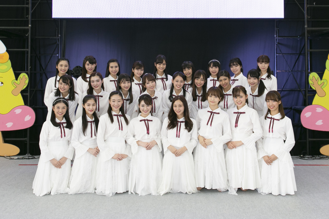 カレッジ・コスモス、初パフォーマンス