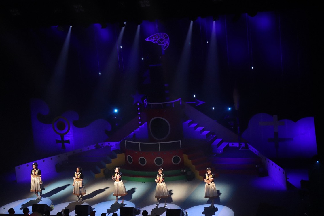 ＜私立恵比寿中学ようこそ秋冬ホールツアー2019 ～世界のみなさんおめでとうアイドルって楽しい～＞北海道・カナモトホール（2019年12月8日）