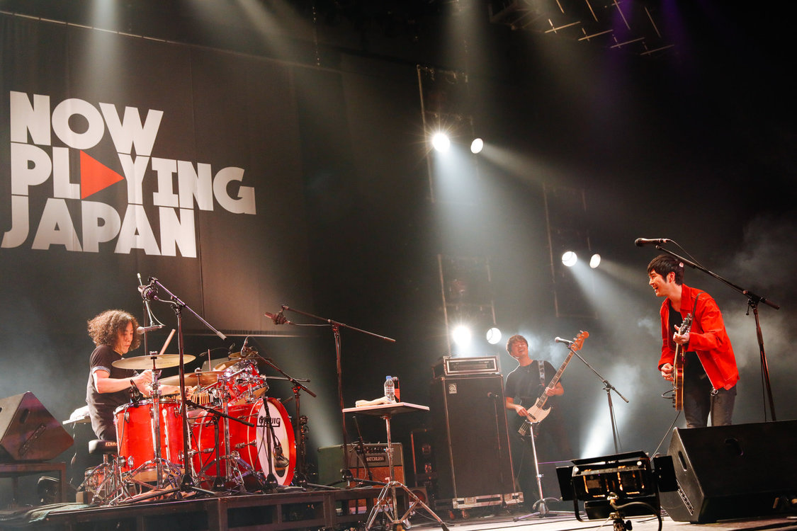 藤巻亮太　(C)NOW PLAYING JAPAN LIVE vol.4/Photo:関口佳代