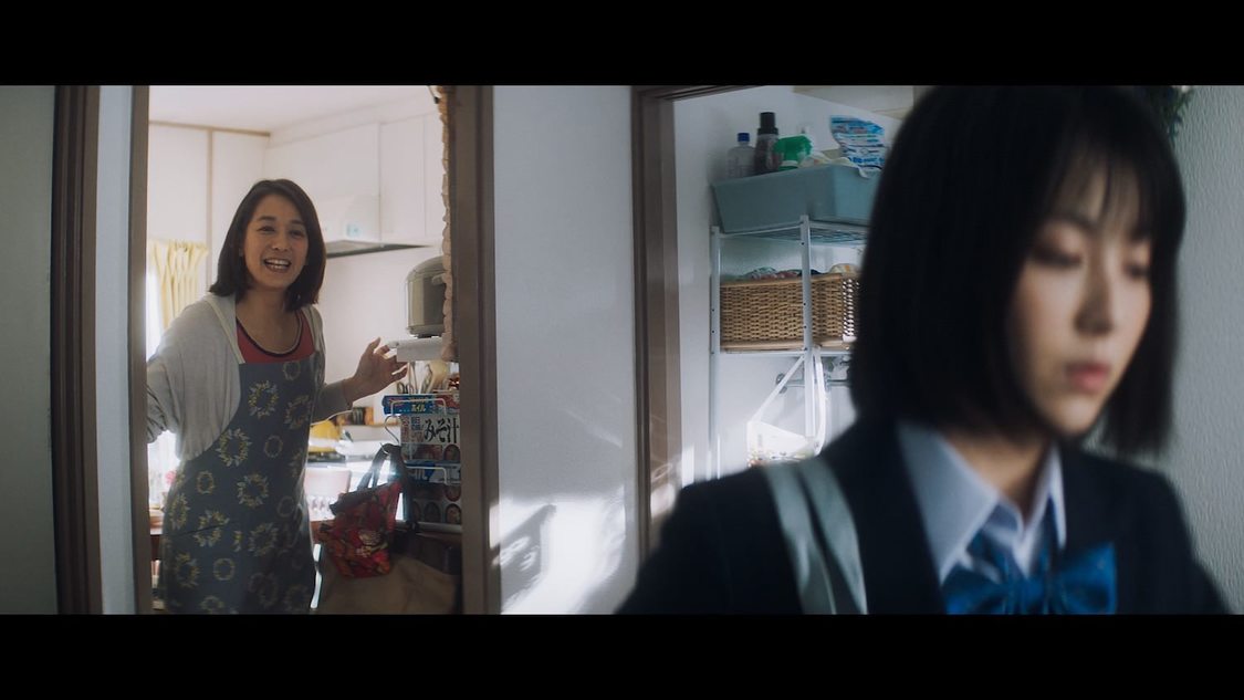 新TVCM料金「カンナとミナミ」篇（60秒）場面写真