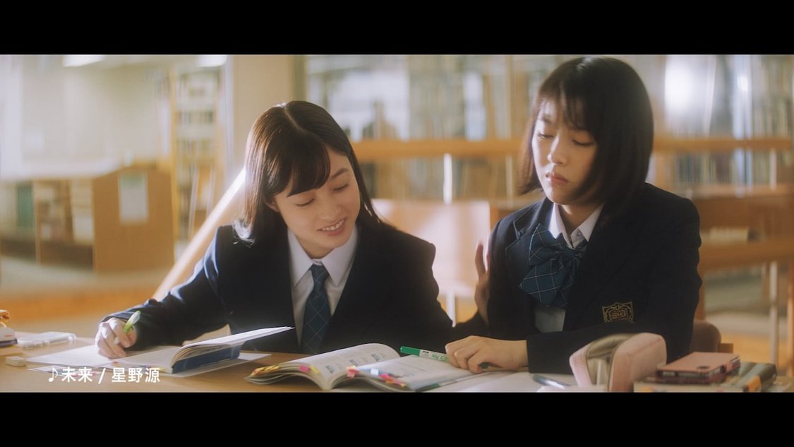 新TVCM料金「カンナとミナミ」篇（60秒）場面写真