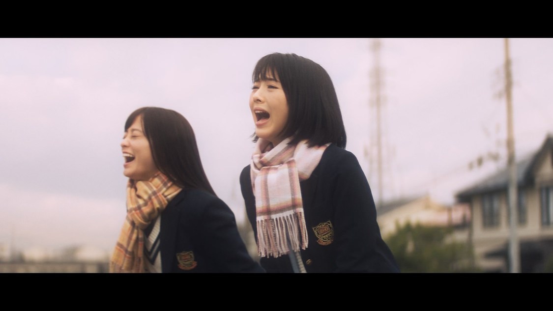 新TVCM料金「カンナとミナミ」篇（60秒）場面写真