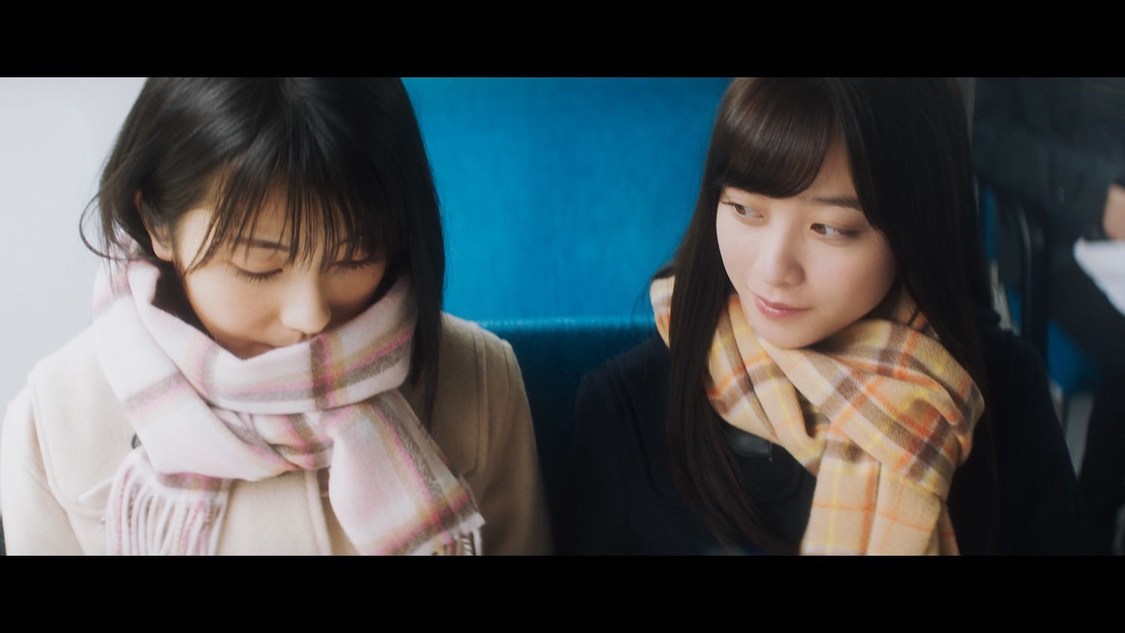 新TVCM料金「カンナとミナミ」篇（60秒）場面写真