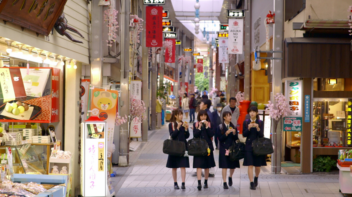 たけやま3.5出演「そっと開いてみた。私の卒業アルバム」篇