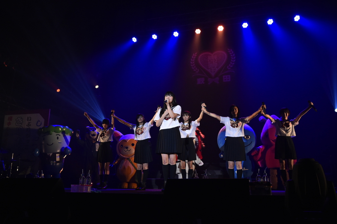 ＜私立恵比寿中学秋田分校～この町と人と学芸会が好きだから～＞より