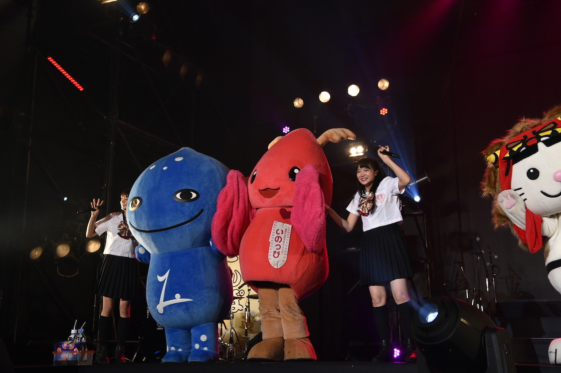 ＜私立恵比寿中学秋田分校～この町と人と学芸会が好きだから～＞より