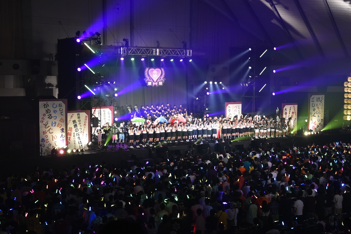 ＜私立恵比寿中学秋田分校～この町と人と学芸会が好きだから～＞より