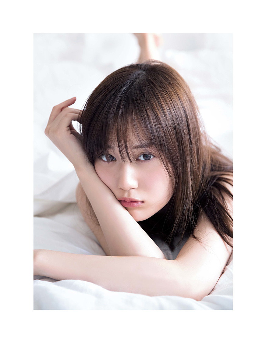 乃木坂46 山下美月1st写真集『忘れられない人』セブンネット版限定裏表紙（撮影／須江隆治）