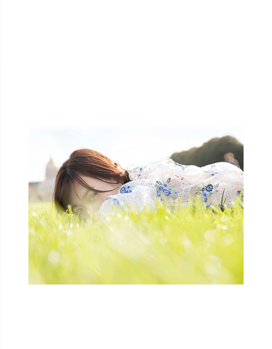 乃木坂46 山下美月1st写真集『忘れられない人』通常版裏表紙（撮影／須江隆治）