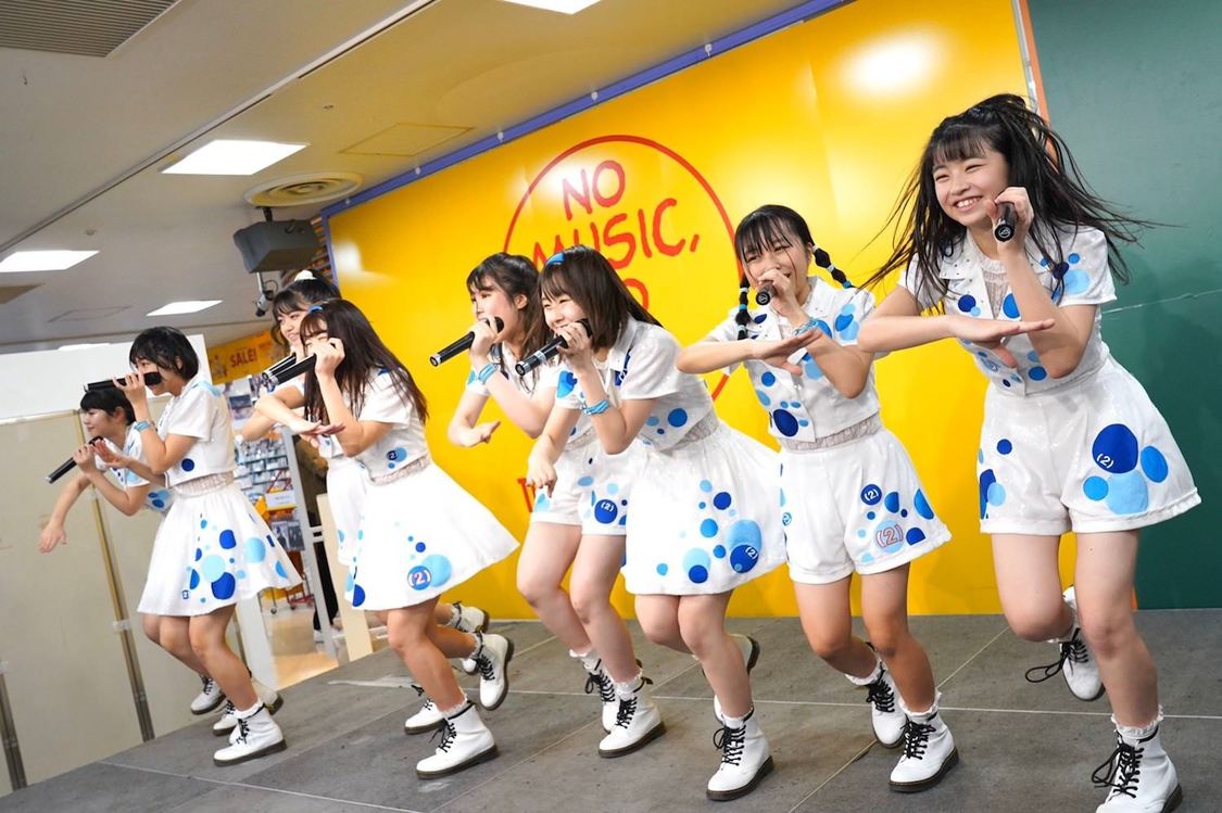 アップアップガールズ（２）＜「世界で一番かわいいアイドル/し・て・る・も・ん」リリースイベント＞タワーレコード八王子店（2019年12月22日）