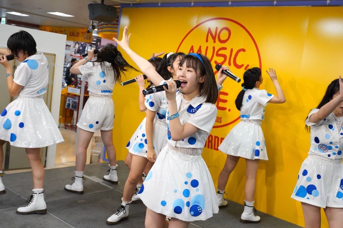 アップアップガールズ（２）＜「世界で一番かわいいアイドル/し・て・る・も・ん」リリースイベント＞タワーレコード八王子店（2019年12月22日）