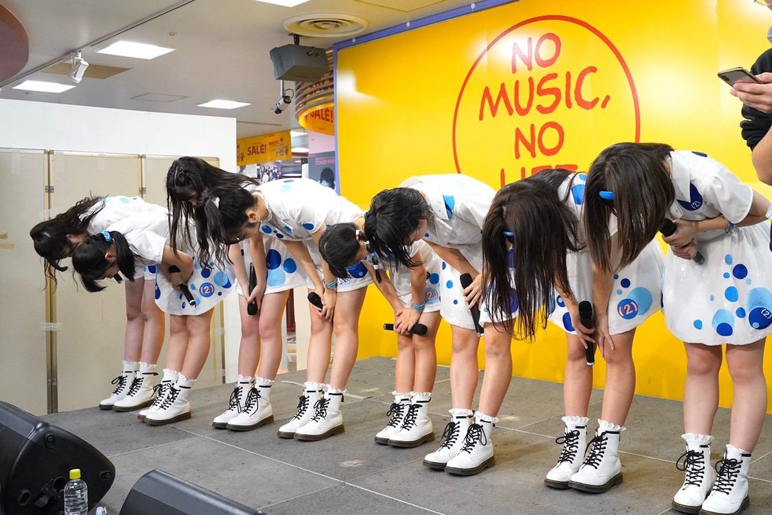 アップアップガールズ（２）＜「世界で一番かわいいアイドル/し・て・る・も・ん」リリースイベント＞タワーレコード八王子店（2019年12月22日）