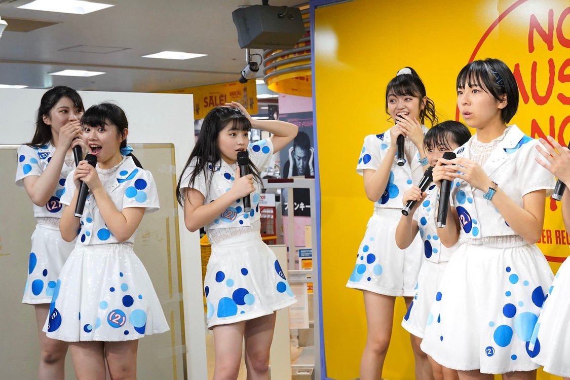 アップアップガールズ（２）＜「世界で一番かわいいアイドル/し・て・る・も・ん」リリースイベント＞タワーレコード八王子店（2019年12月22日）