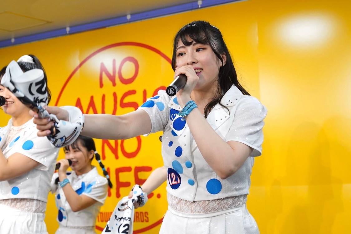 アップアップガールズ（２）＜「世界で一番かわいいアイドル/し・て・る・も・ん」リリースイベント＞タワーレコード八王子店（2019年12月22日）