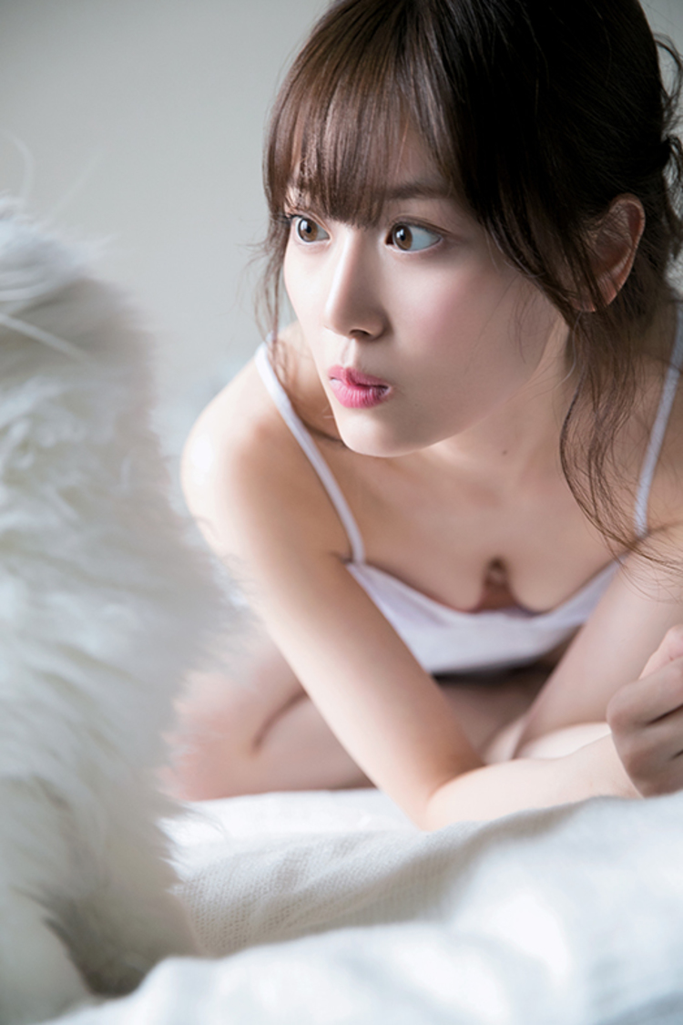 乃木坂46 山下美月1st写真集『忘れられない人』より（撮影／須江隆治）