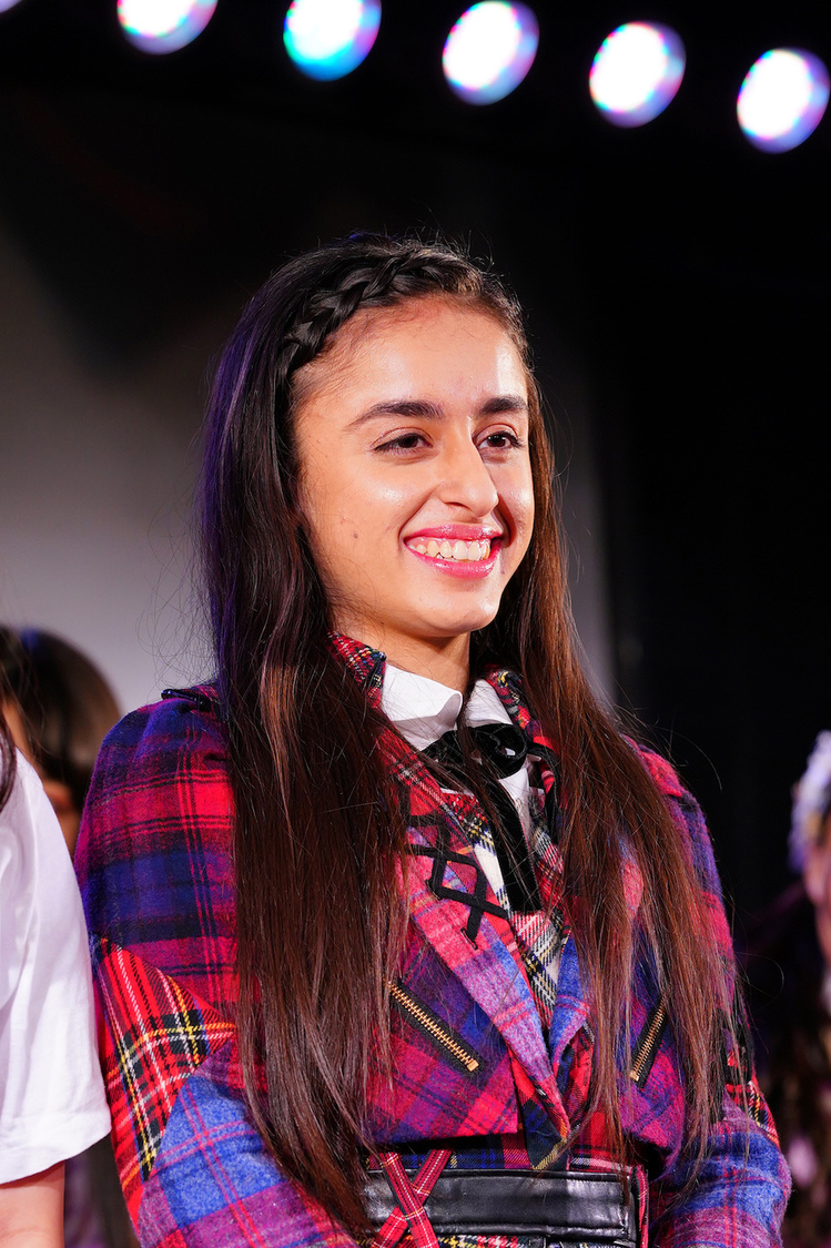 グローリー（DEL48）©AKS