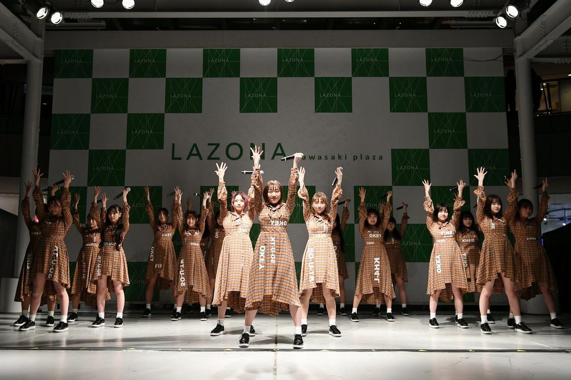 ＜26thシングル「ソーユートコあるよね？」発売記念イベント＞ラゾーナ川崎プラザ2F ルーファ広場 グランドステージ（2020年1月10日）