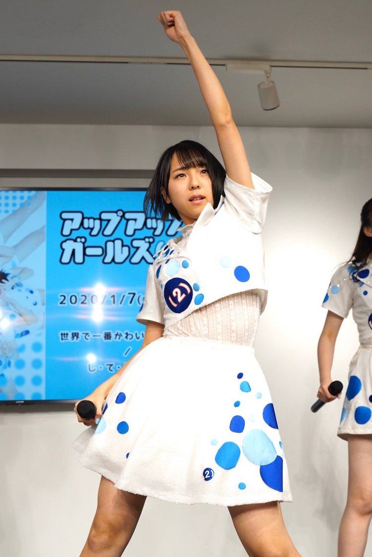 ＜「世界で一番かわいいアイドル/し・て・る・も・ん」リリース記念イベント＞新宿マルイメン8F屋内イベントスペース（2020年1月11日）