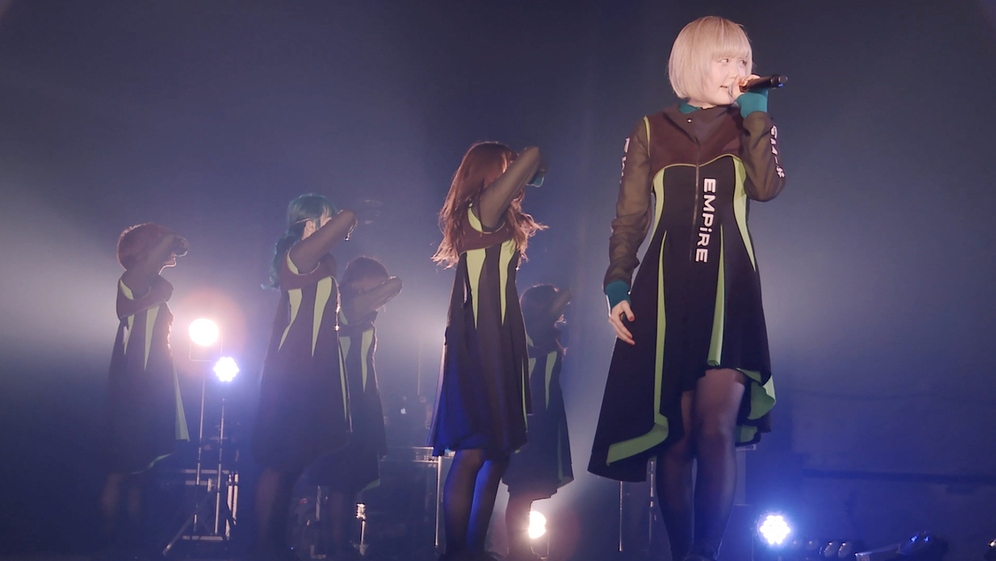 「A journey」ライブ映像より