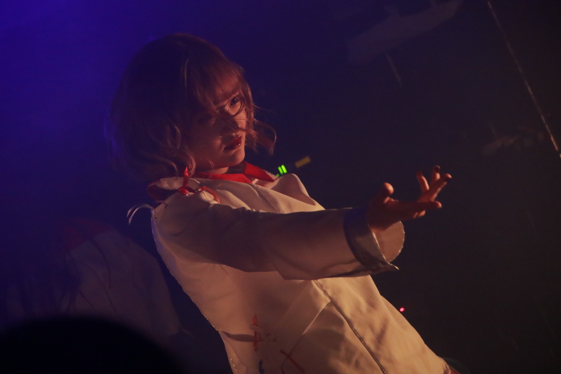 朝ぼらけの紅色は未だ君のうちに壊れずにいる＜初夢＞渋谷aube（2020年1月13日）