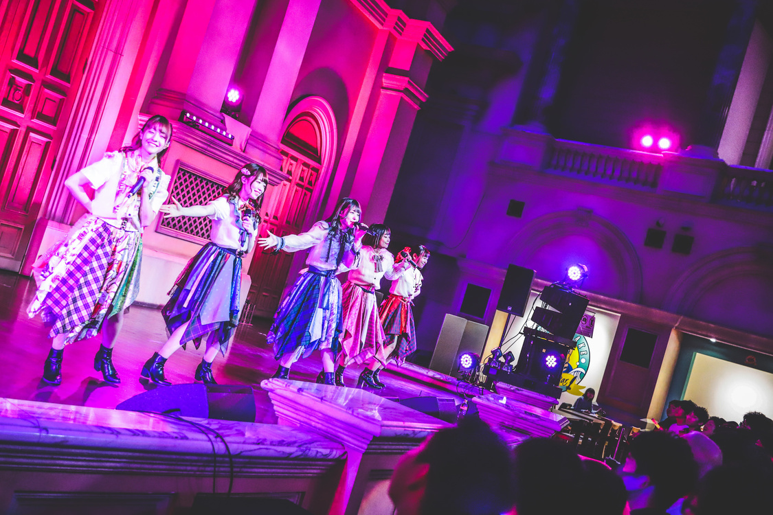 ＜神宿ニューアルバム『kamiyado complete best 2018-2019』発売記念イベント＞お台場ヴィーナスフォート教会広場（2020年1月17日）