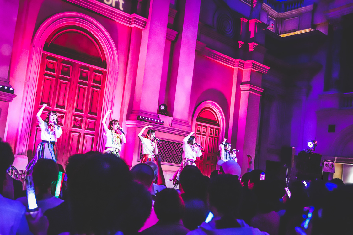 ＜神宿ニューアルバム『kamiyado complete best 2018-2019』発売記念イベント＞お台場ヴィーナスフォート教会広場（2020年1月17日）