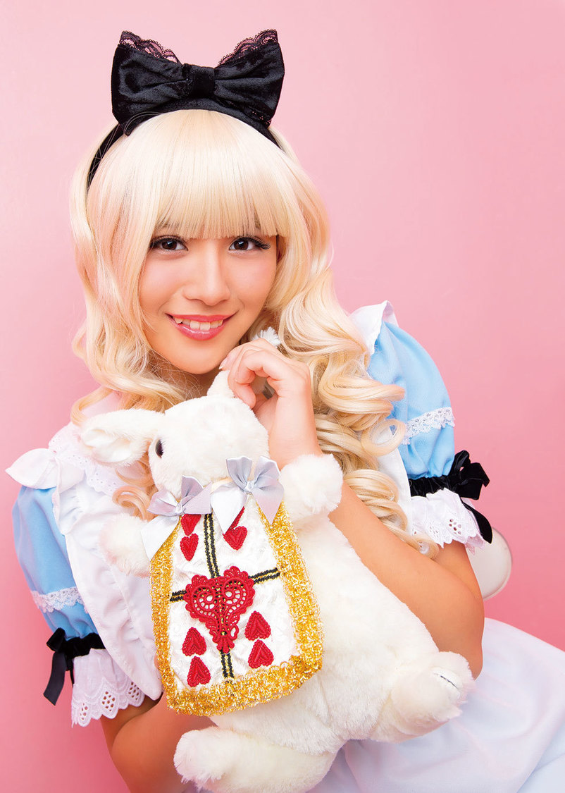 📸 画像：浅川梨奈（SUPER☆GiRLS）｜スパガ浅川梨奈、1stトレカ