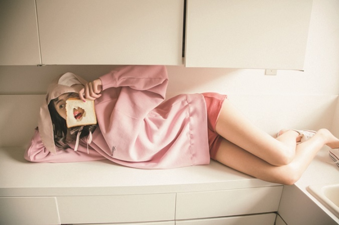 遠藤さくら『ViVi 2020年3号』より