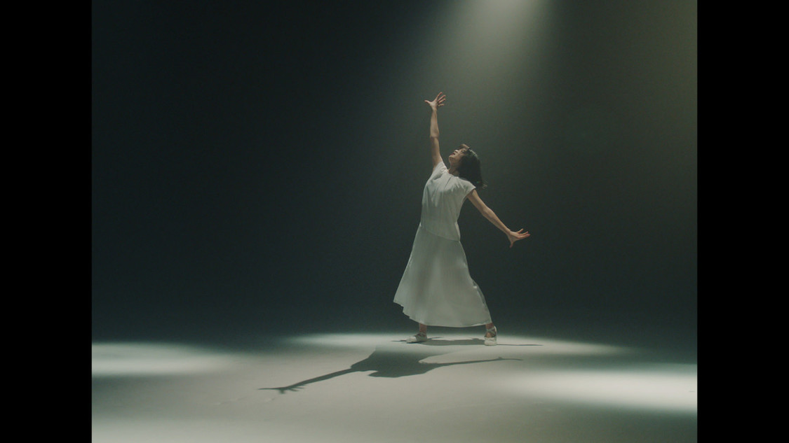 ©KING RECORDS / 真っ白なキャンバス