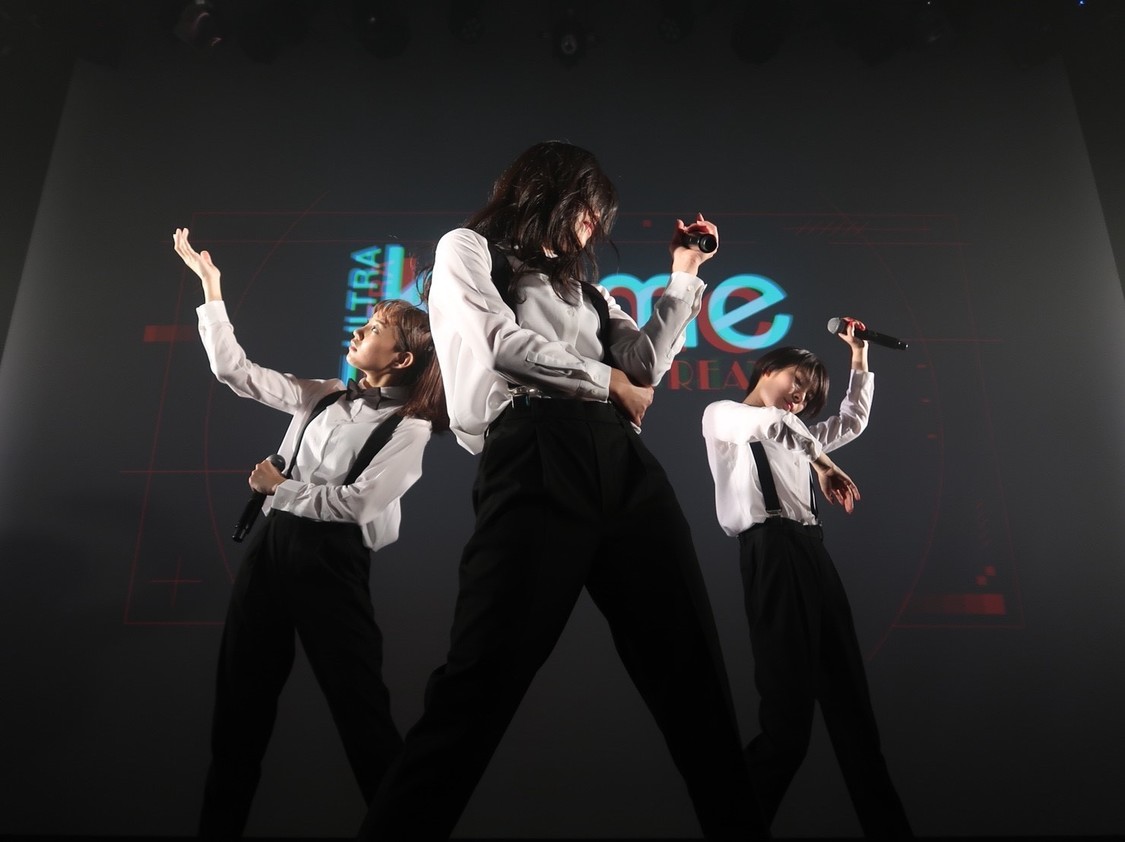 ＜Ultra kolme Halloween"Trick" and "Treat"＞より