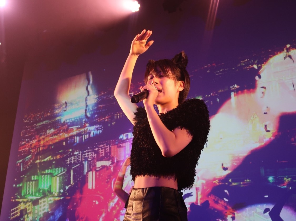 ＜Ultra kolme Halloween"Trick" and "Treat"＞より