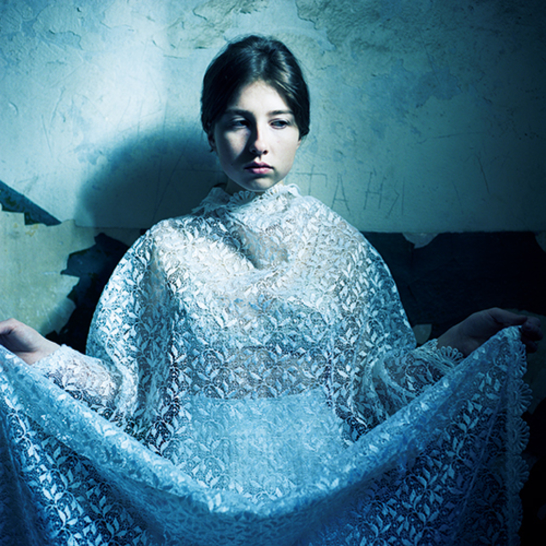 『装苑』 2020年3月号／©Ayaka Yamamoto/ Courtesy of Taka Ishii Gallery Photography/Film