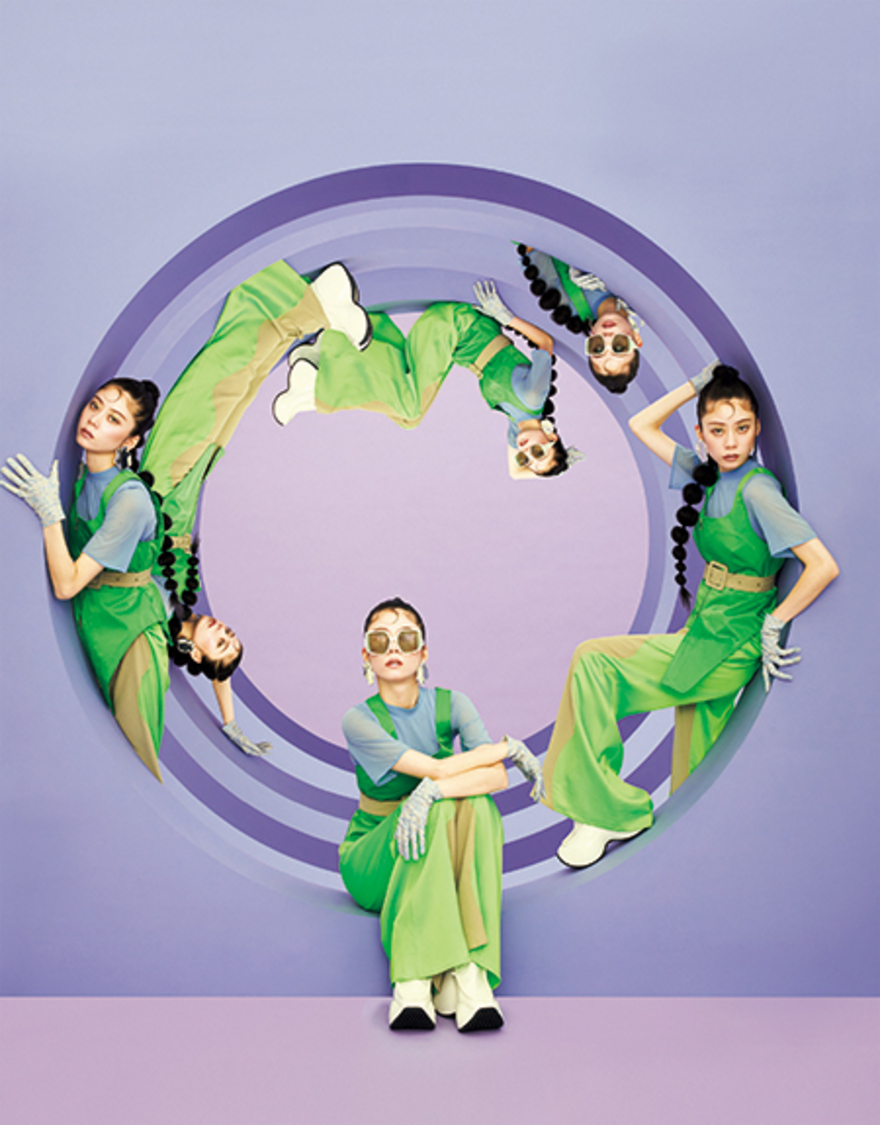 SUMIRE／『装苑』 2020年3月号／撮影：堀越照雄(TRON)