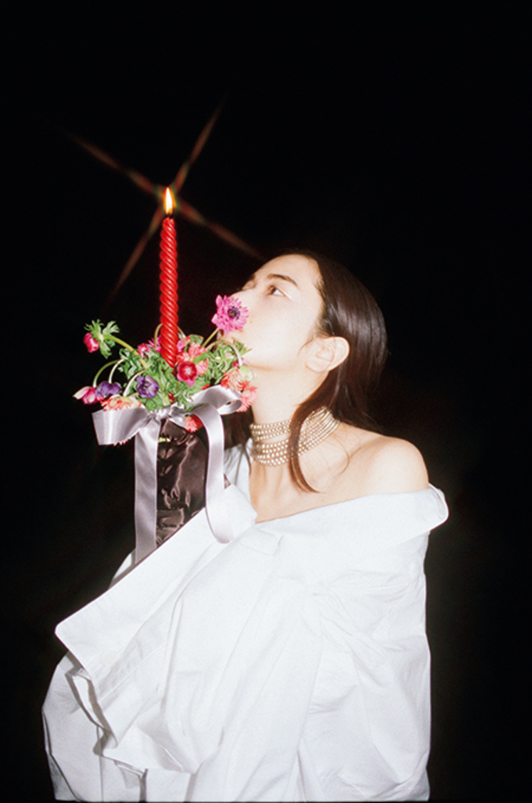 小松さん／『装苑』 2020年3月号／撮影：工藤 司