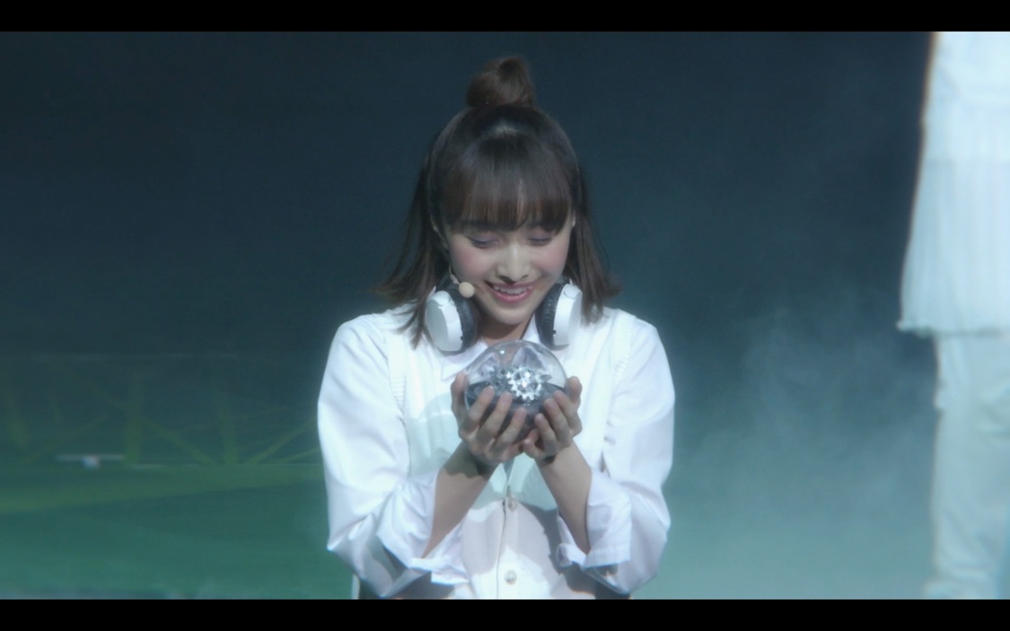 「天国のでたらめ」MVより