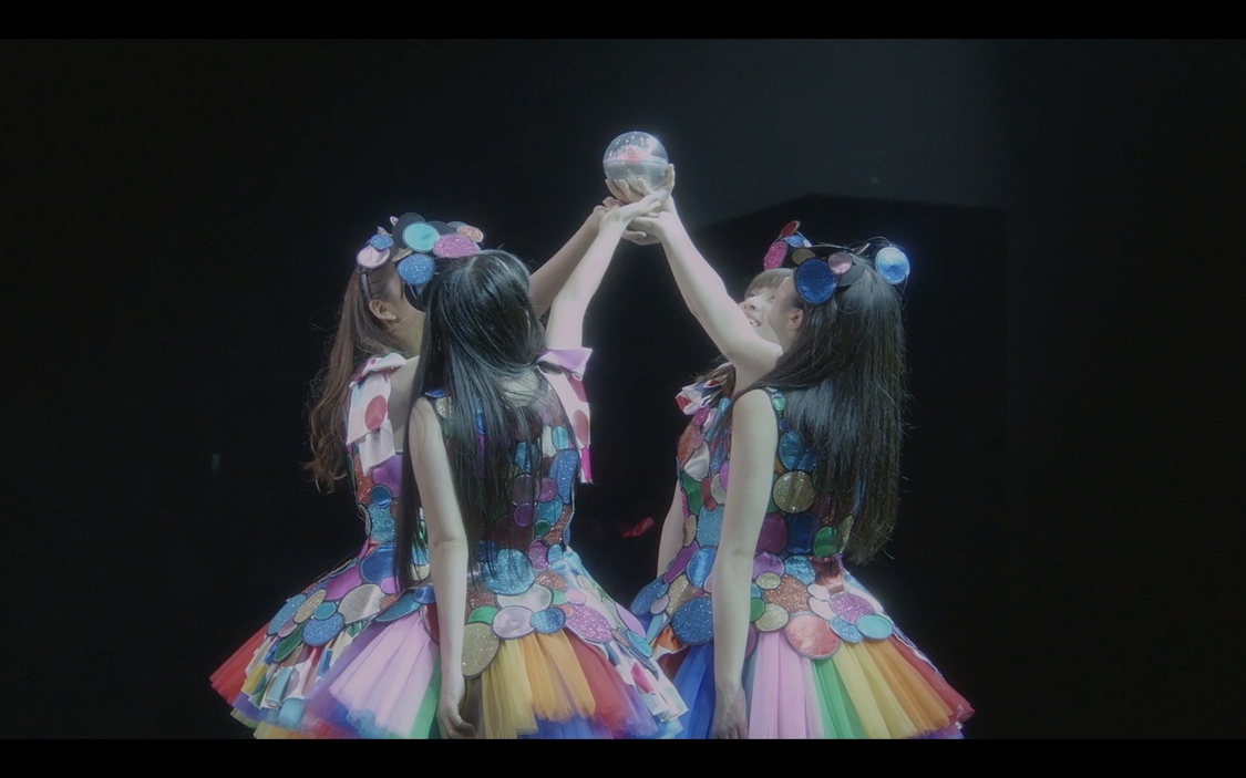 「天国のでたらめ」MVより