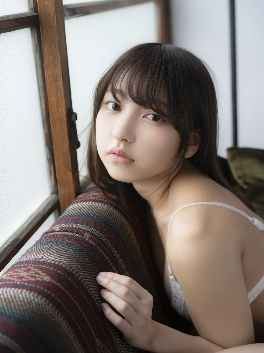 撮影：青山裕企 Styling：伊井田礼子 Hair&Make：鈴木智枝（JULLY）