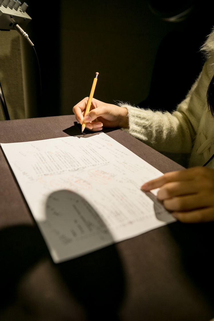 梨央（【P-school】）Rakuten Musicオフィシャル番組『朗読女子』