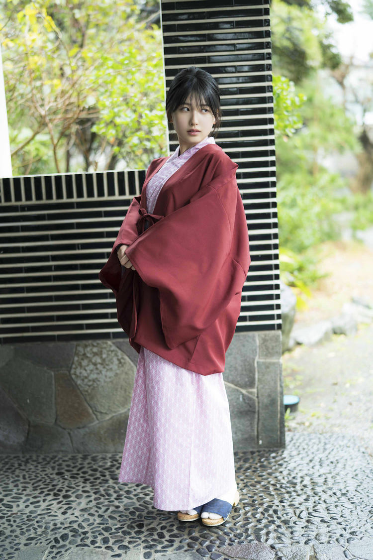 『B.L.T.4月号』（東京ニュース通信社刊）撮影：カノウリョウマ