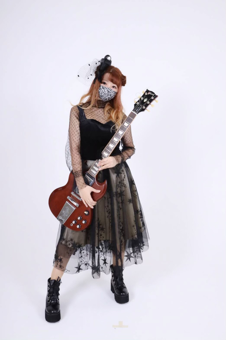 しあちゃん（ギター）