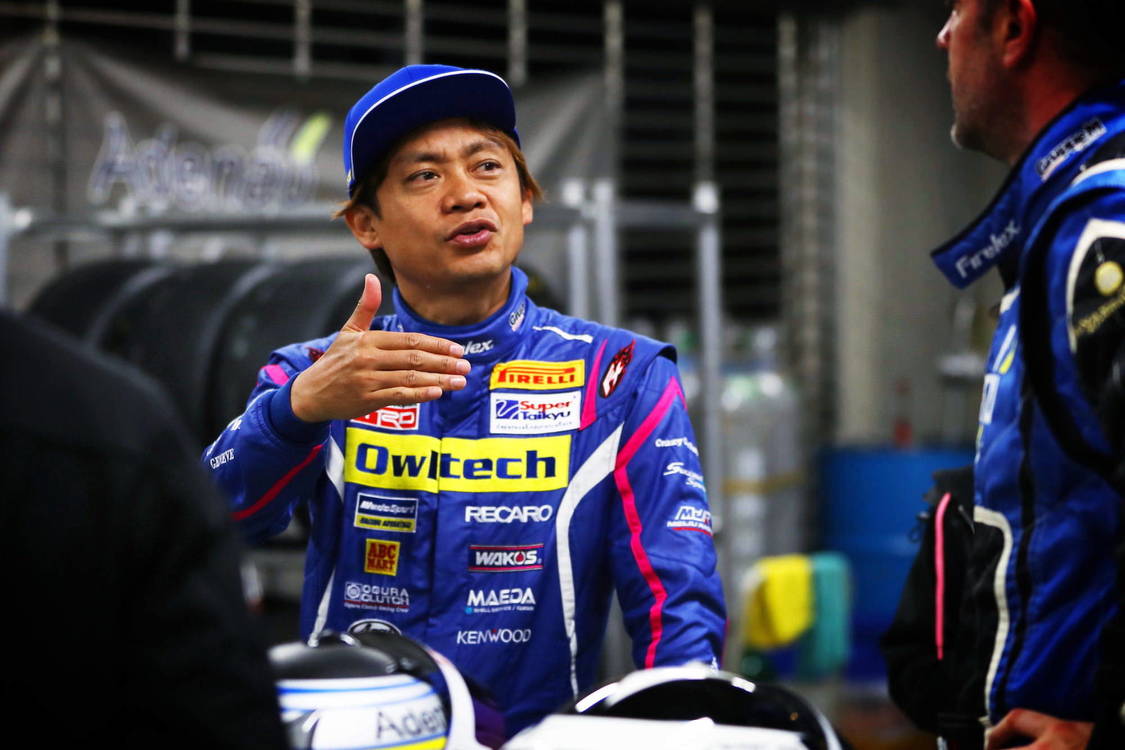 レーシングドライバー・レーシングチーム監督：脇阪寿
