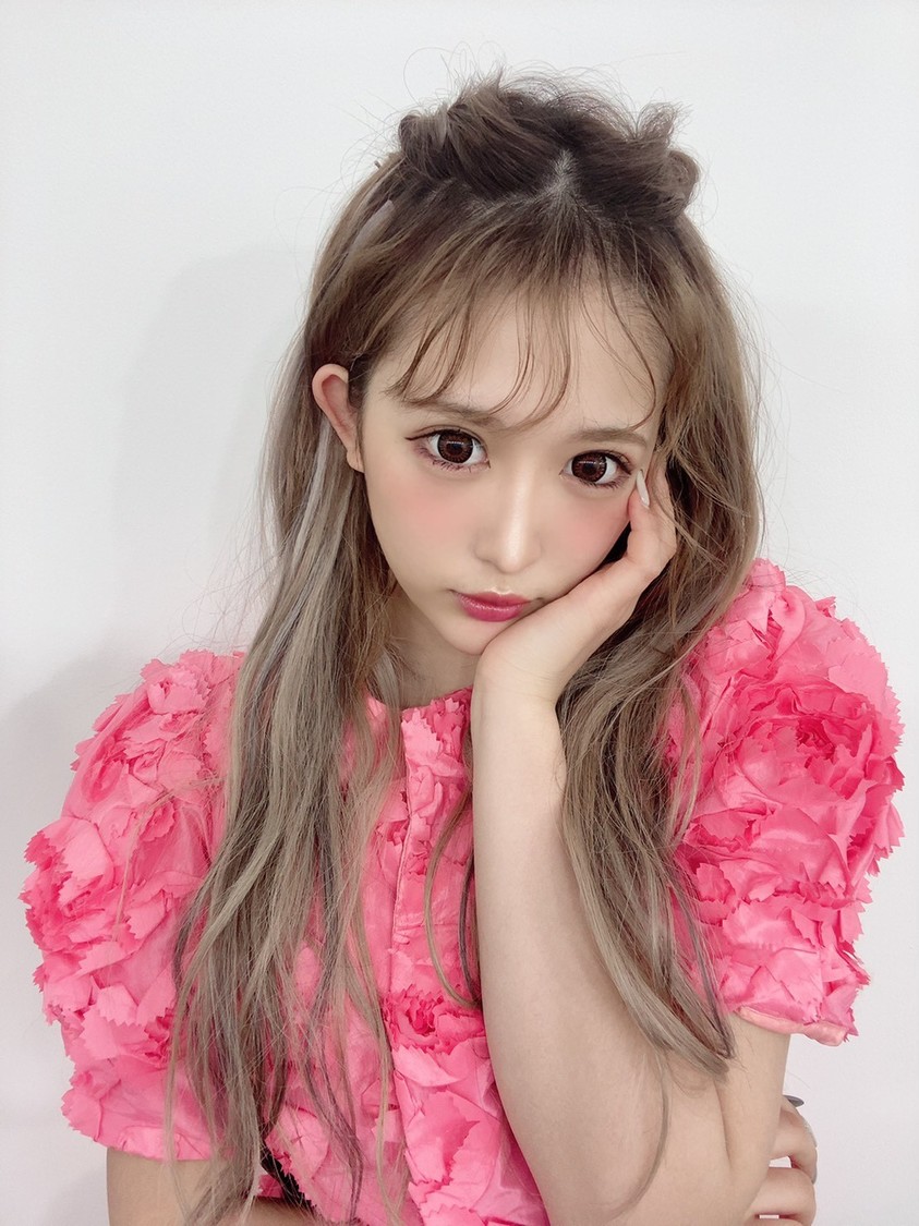 伊藤桃々スタイルブック『「peach」ITO MOMO STYLE BOOK』